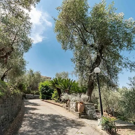 Casa Margherita La Vivagna Olive Trees & Sea Holiday home *